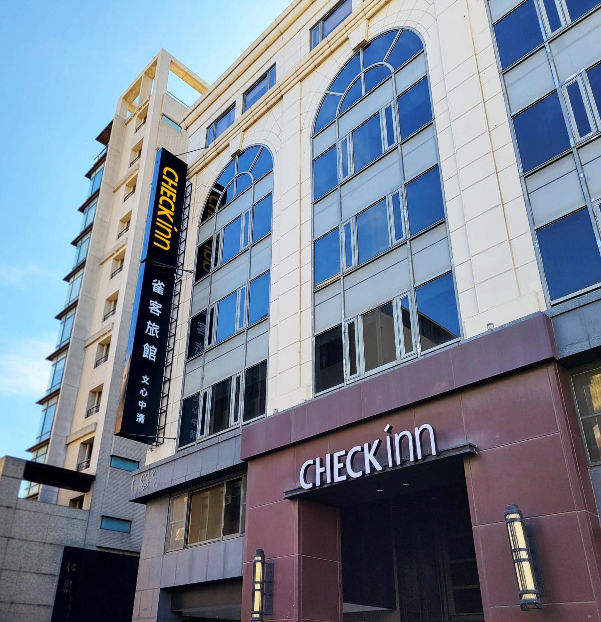 Check Inn Taichung Wenxin Zhongqing Exterior photo
